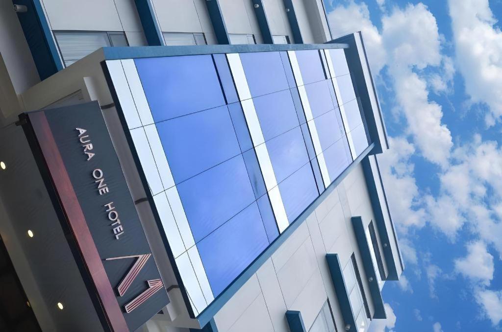 Aura One Hotel Багио Экстерьер фото