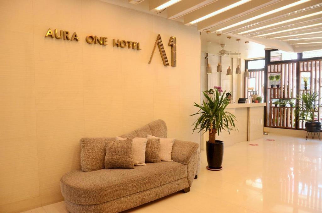 Aura One Hotel Багио Экстерьер фото